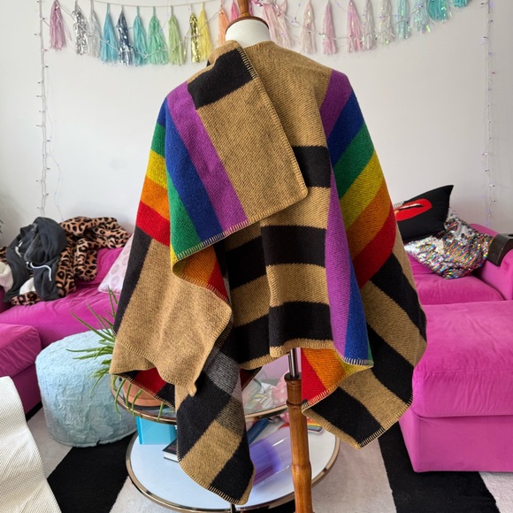 Rare Burberry Mega Check Rainbow Poncho / Cape / Wrap 🌈 Runway Collection Piece - Picture 9 of 13